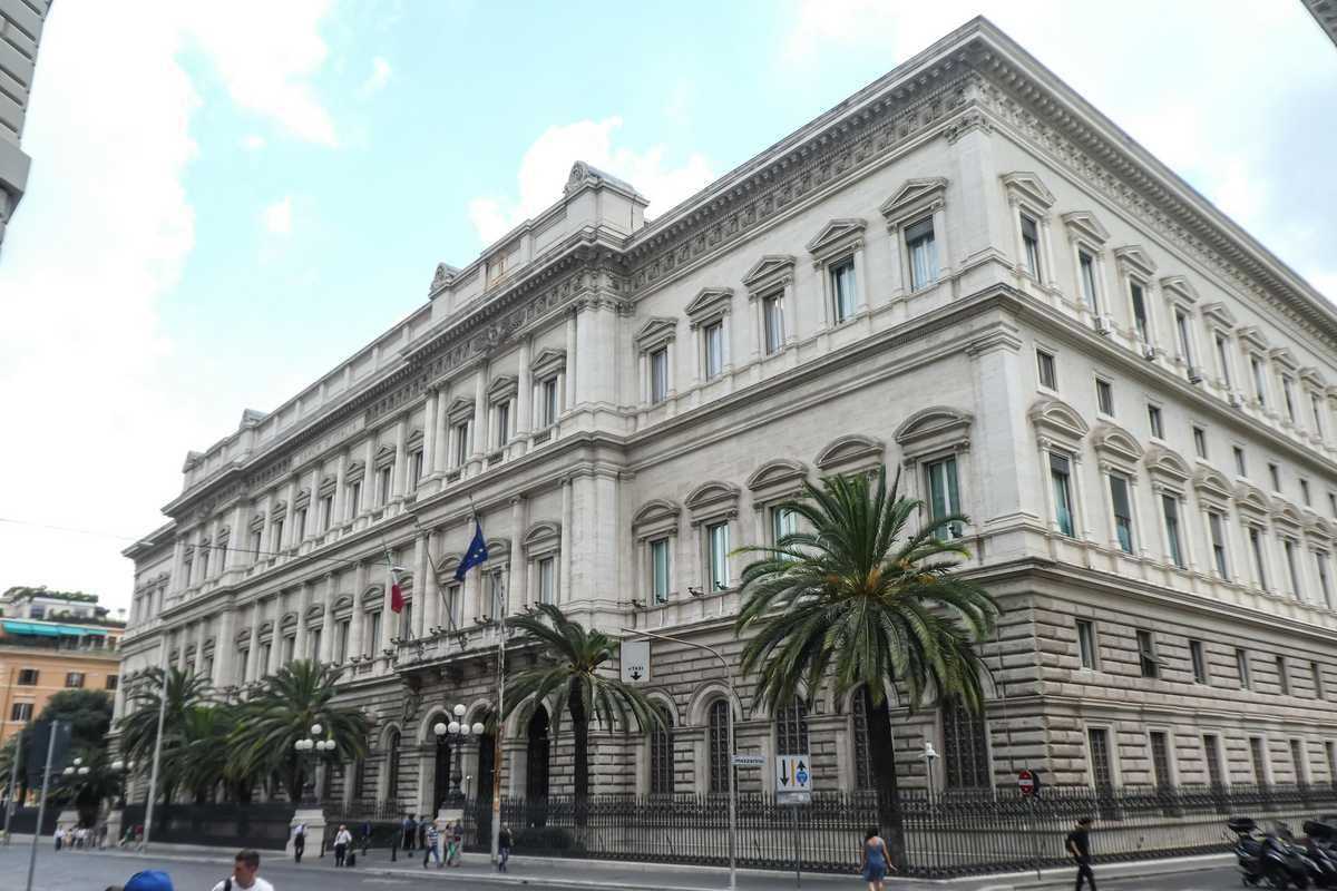 Oro italiano, forzieri stranieri. La metà delle riserve nazionali è all’estero