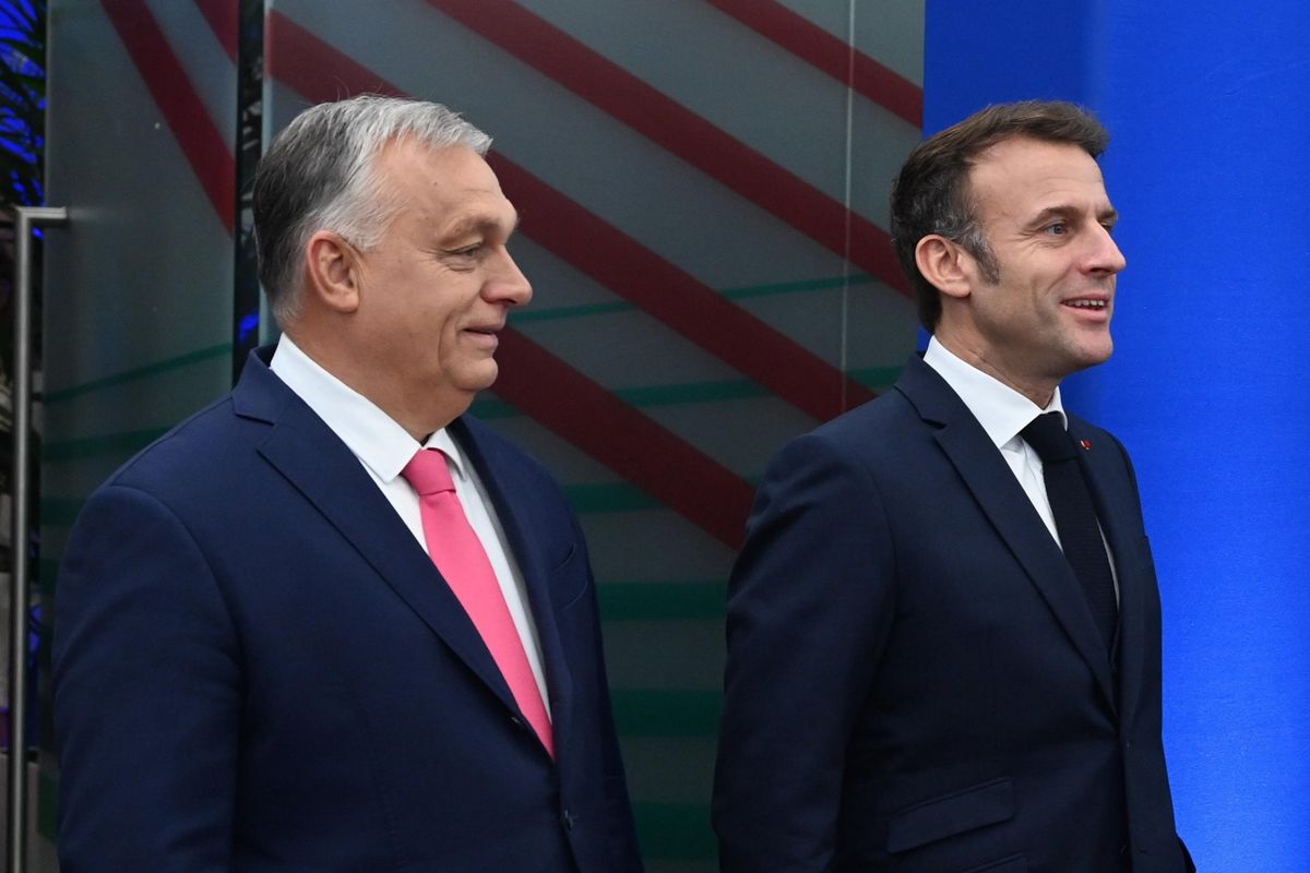 Gara Macron-Orbán per chi risolve per primo il rompicapo ucraino