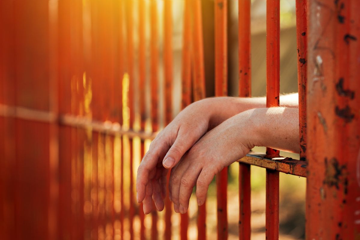 È in cella per un delitto confessato da un’altra