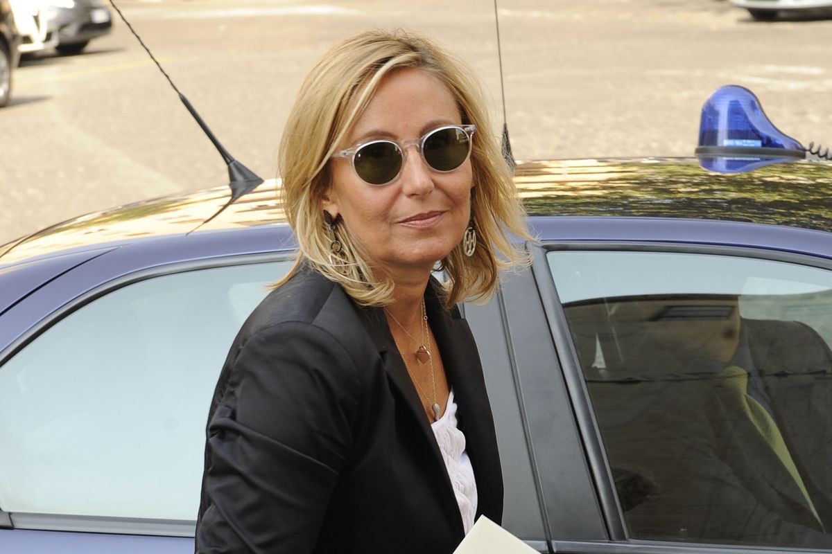 Si apre il totonomi sul successore: Gabriella Alemanno, Alesse, Carbone