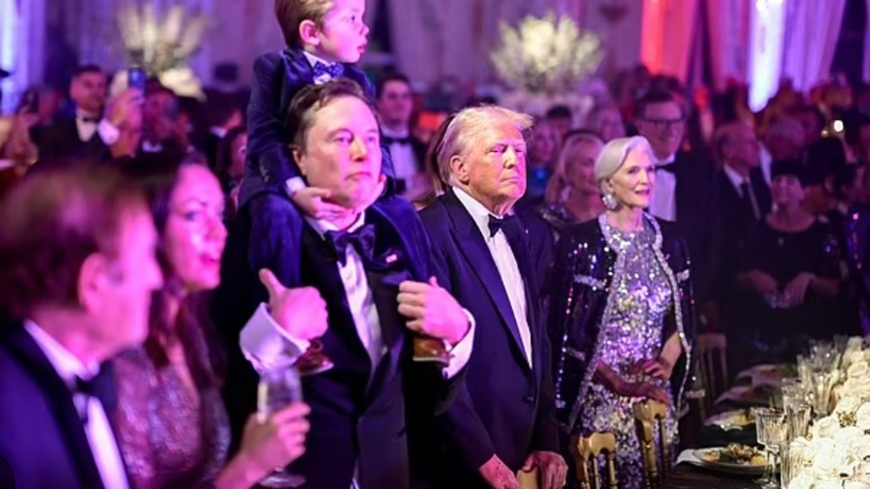 Amid MAGA Uproar Over Work Visas,Trump Denies Flip-Flop