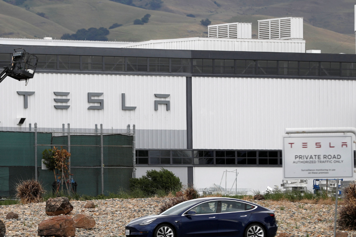 Tesla Workers Say Musk Used H1B Visas To Replace Americans He Laid Off