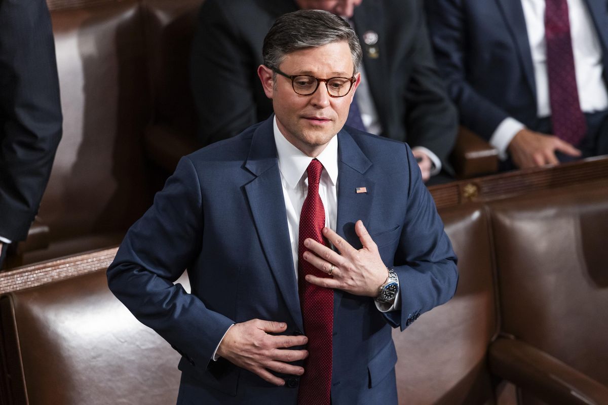 Confermato lo Speaker trumpiano. Alla Camera chiude l’ufficio gender