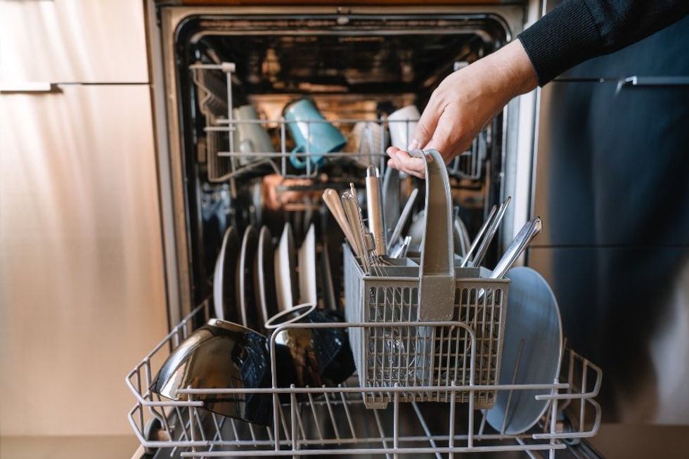 washing dishes, cleaning, house cleaning, life hacks, tips
