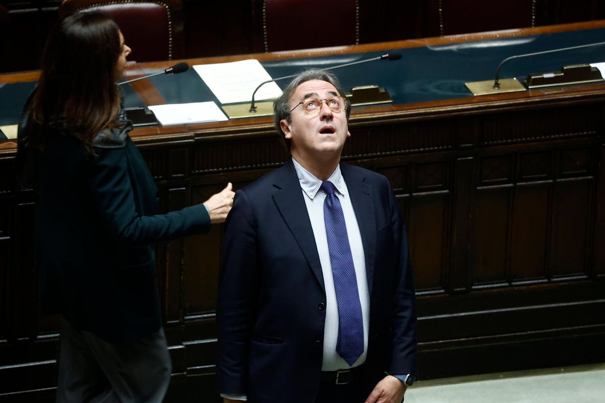 Caro Bonelli, lei è il leader dei verdi prezzemolo