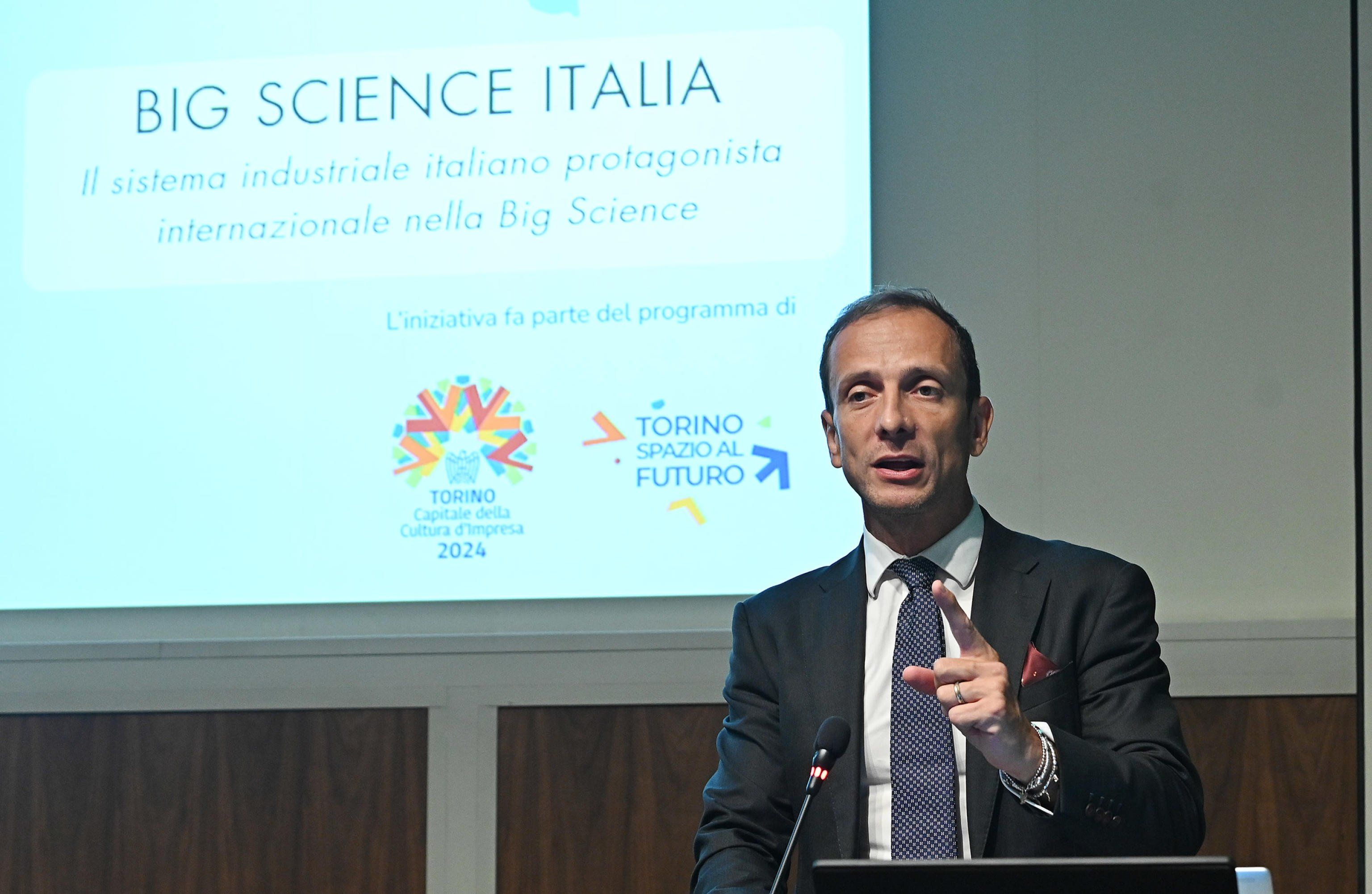 Fedriga si schiera con chi ha negato le cure