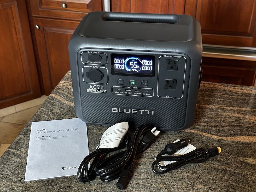 Bluetti AC70 Portable Power Station unboxed