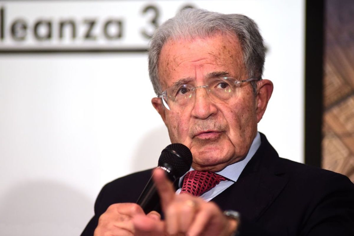 Torna Prodi e rifà la Margherita con la benedizione di Mattarella