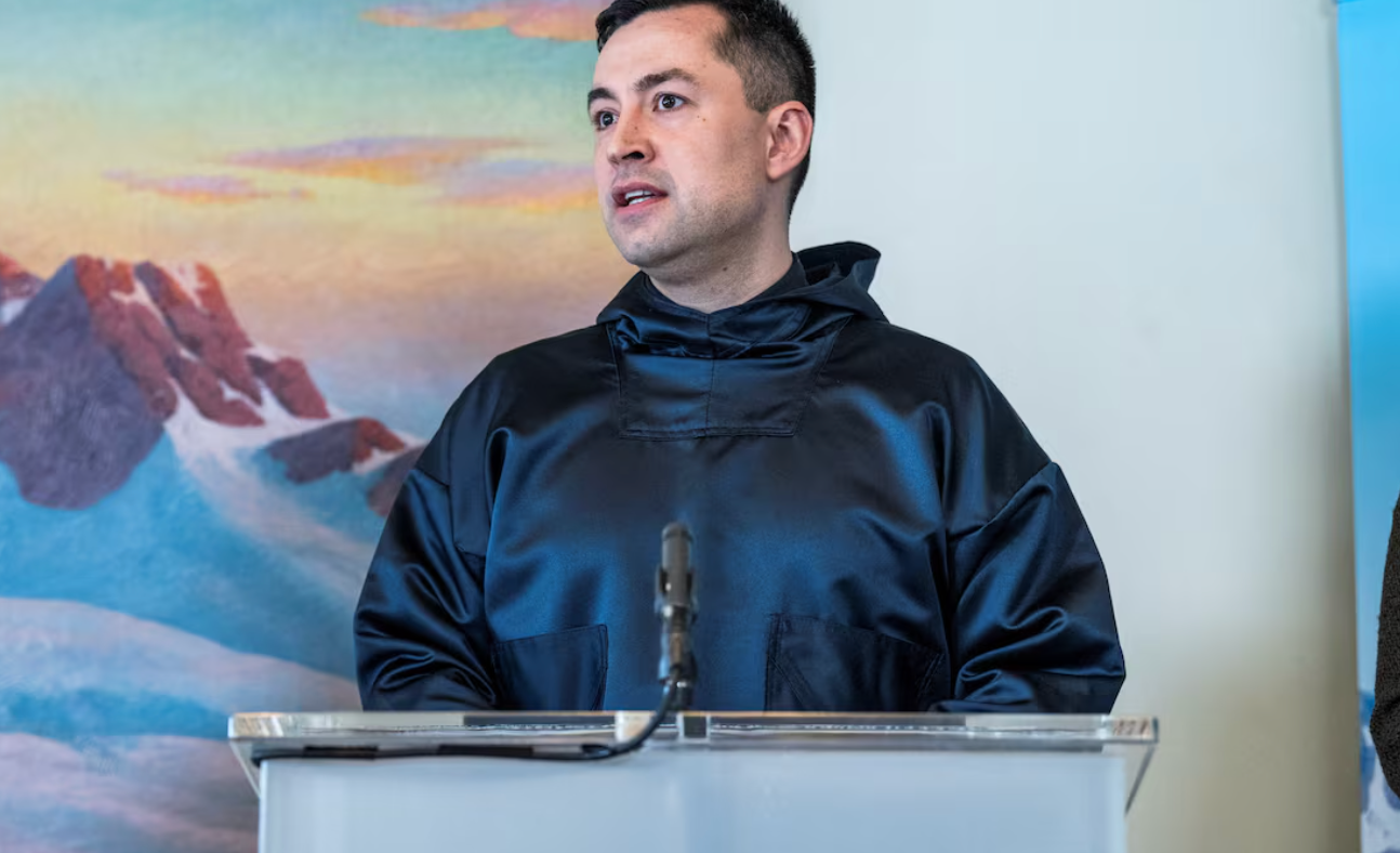 Hey Suckers! Stop Taking Trump's Boob Bait On Greenland And Panama