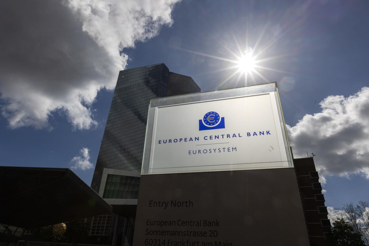 Pure la Bce ammette: in Italia il lavoro vola e i Btp vanno a ruba