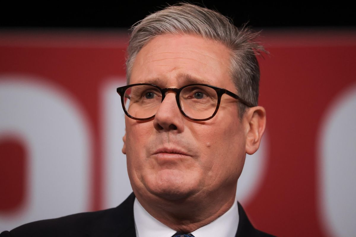 A Starmer tocca il ballo dello spread. Fondi in fuga dalle sue ricette folli