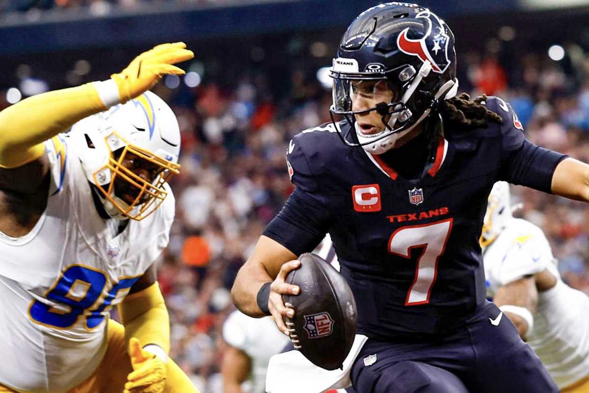 How Texans lock down of Chargers sets familiar tone for Houston