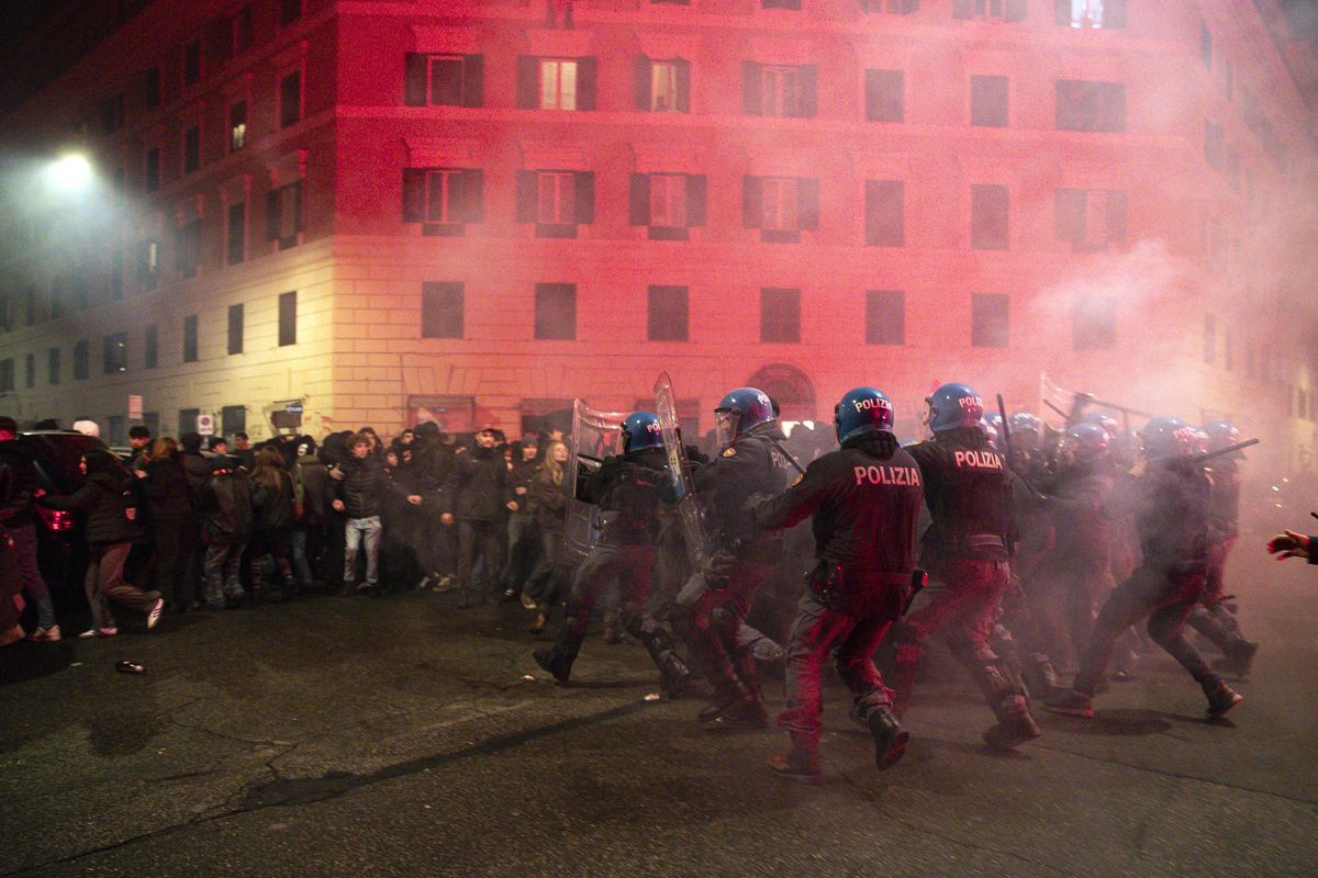 Pd ambiguo sulle violenze. È la solita doppia morale