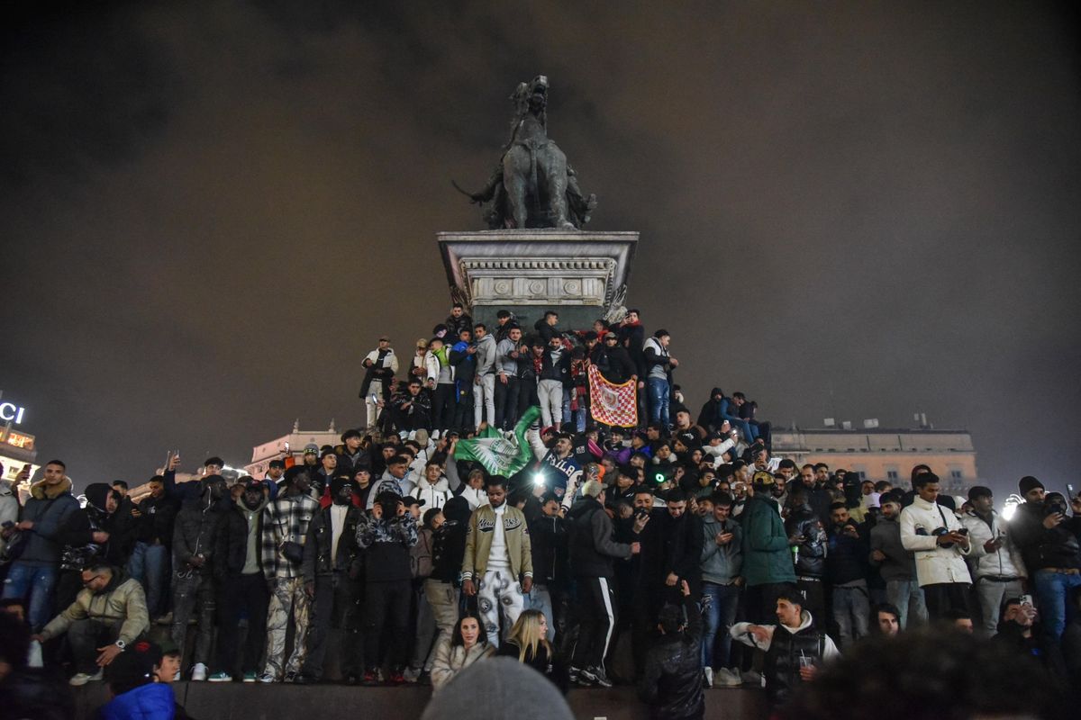 Nuovi testimoni sul Capodanno horror. «Abusate a lungo», ma Sala tace ancora