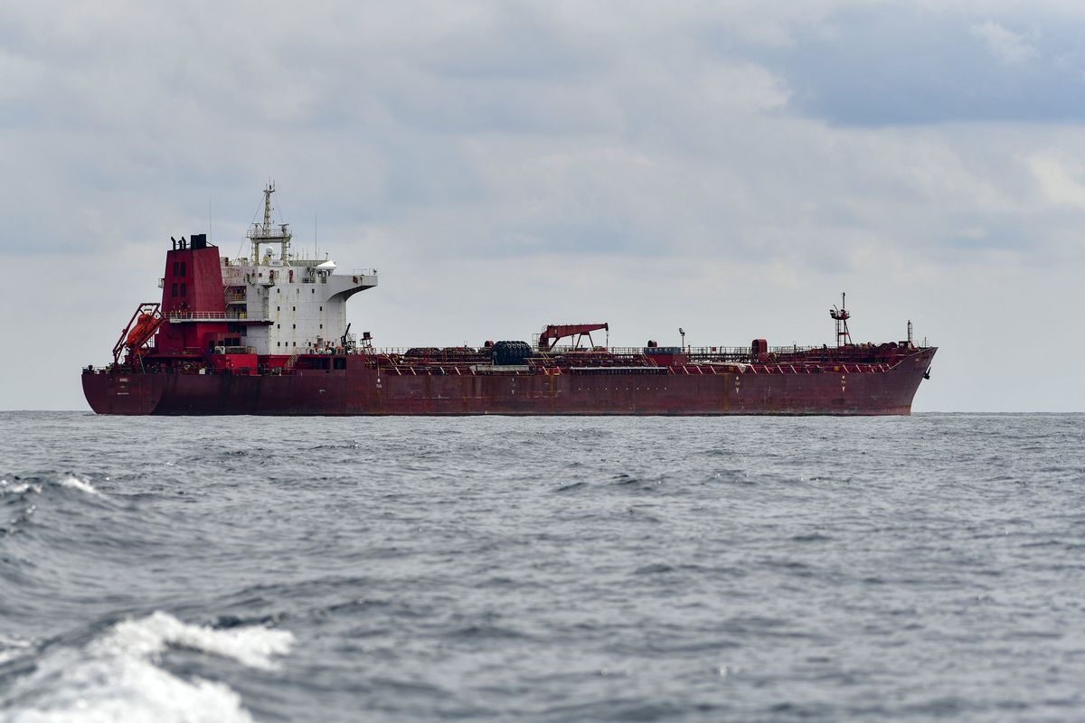 La stangata Usa al petrolio russo lascia a bocca asciutta Cina e India