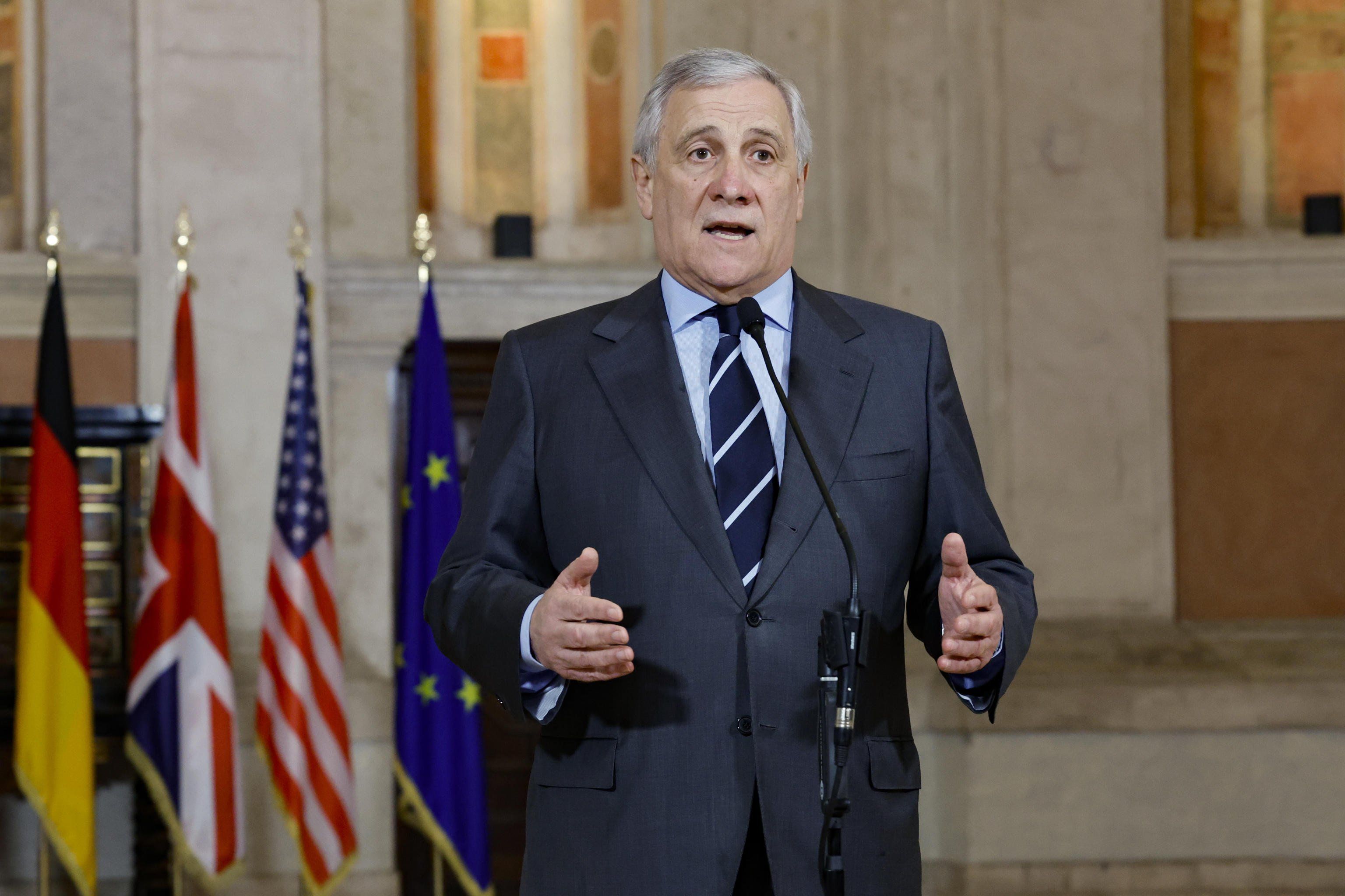 Tajani a Damasco dal nuovo regime. Tra i ministri c’è un killer di donne