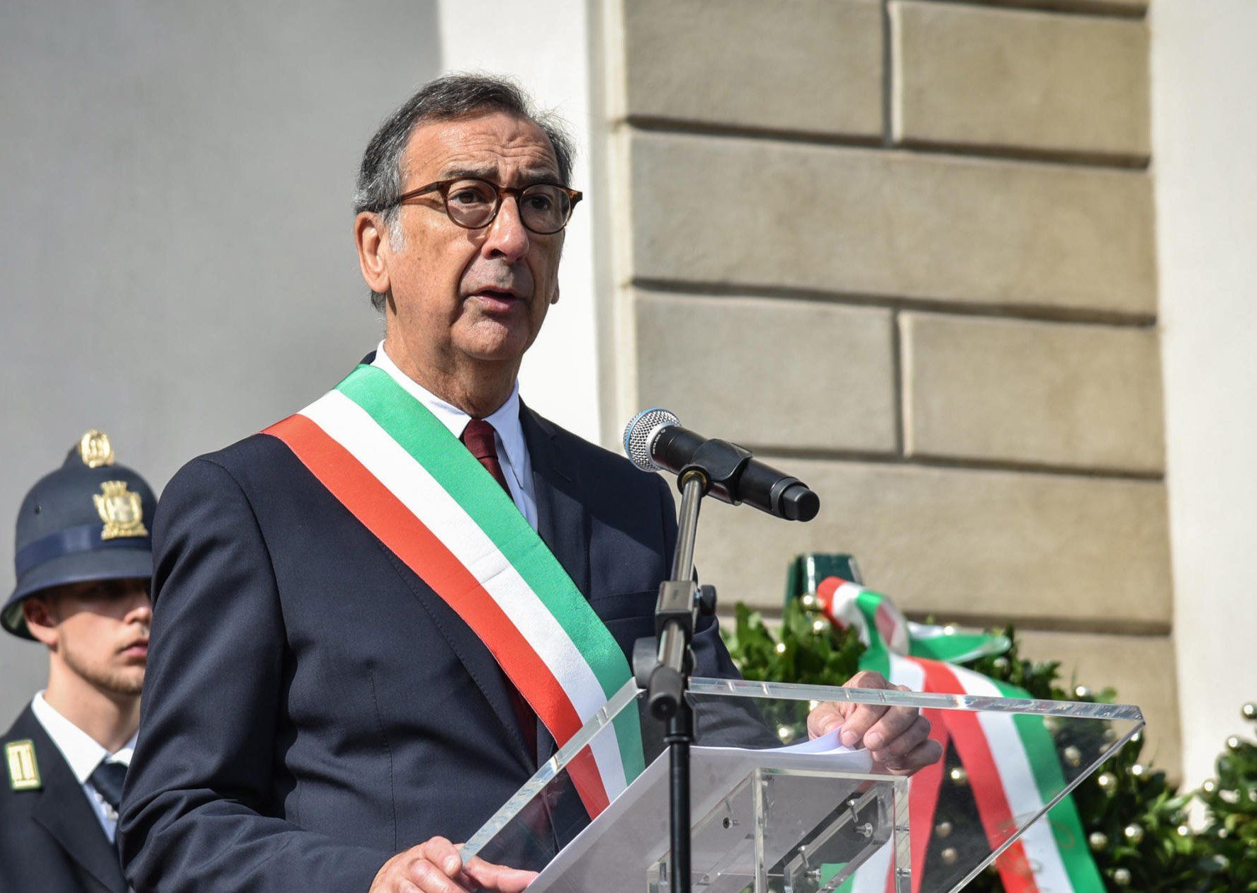 Sala si risveglia: «Violenze da reprimere»
