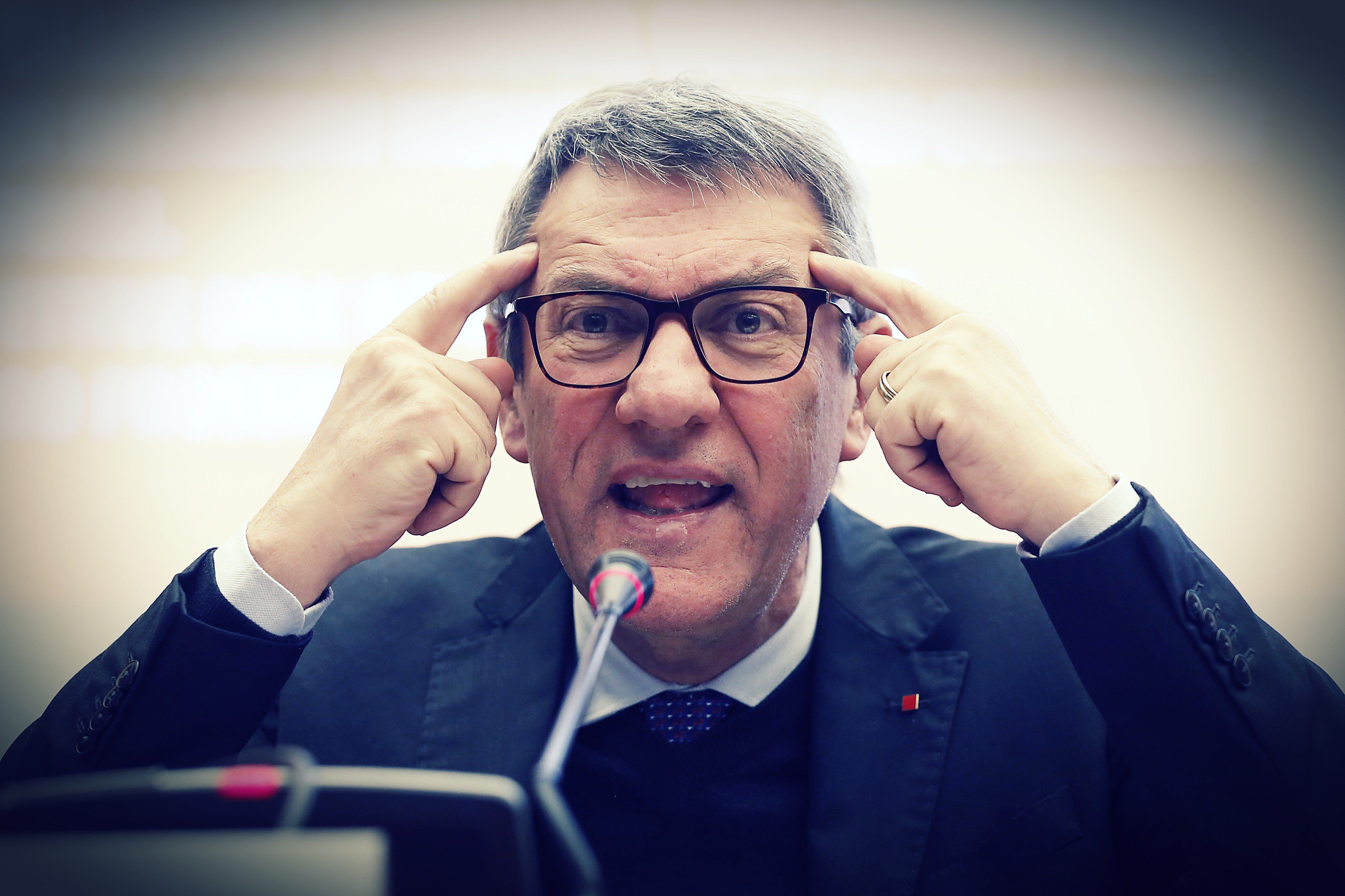 I giochi di Landini tagliano 5 miliardi di salari