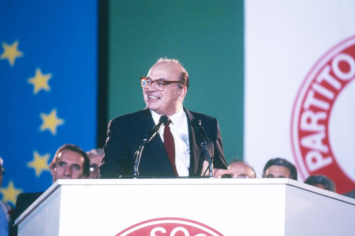 Un leader così la sinistra se lo sogna. E infatti adesso è gara a riabilitarlo