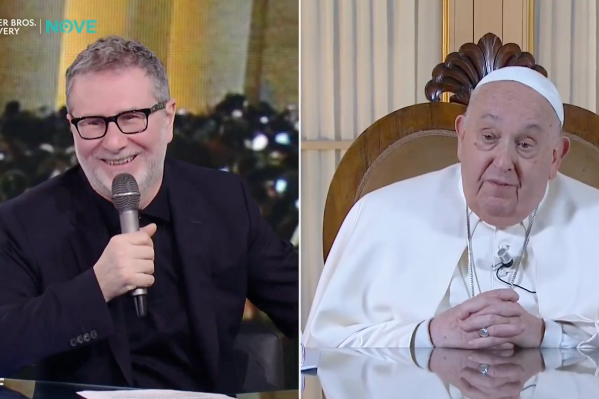 Il Papa da Fazio a promuovere il libro e santificare il socio di Casarini