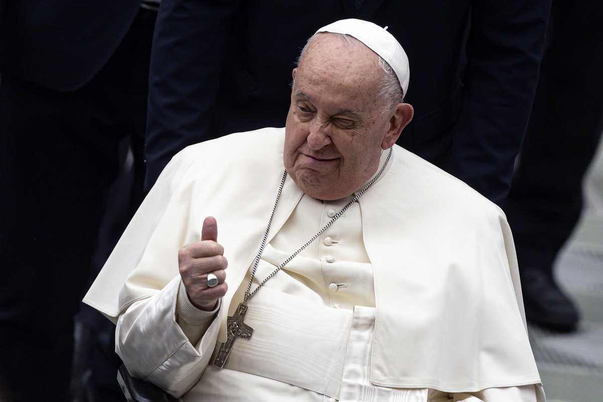 Il Papa e i vescovi aprono le frontiere ma Donald tira dritto: cancellato lo ius soli