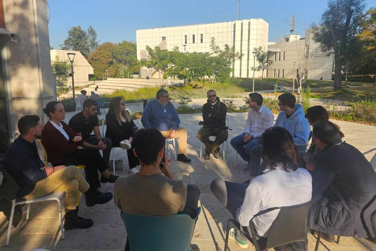 Diario di viaggio di giovani studenti per conoscere Israele oltre la propaganda
