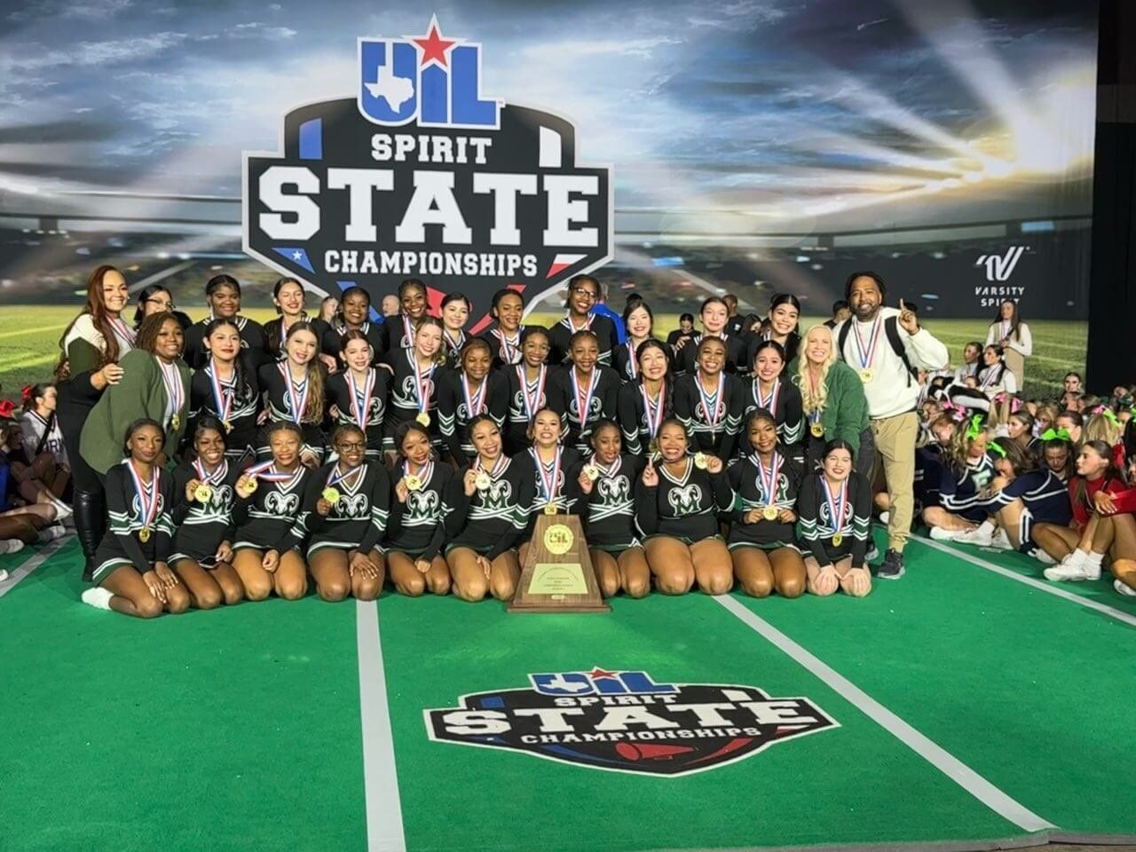 STORY-BOOK ENDING: Mayde Creek shocks state, wins cheer state gold