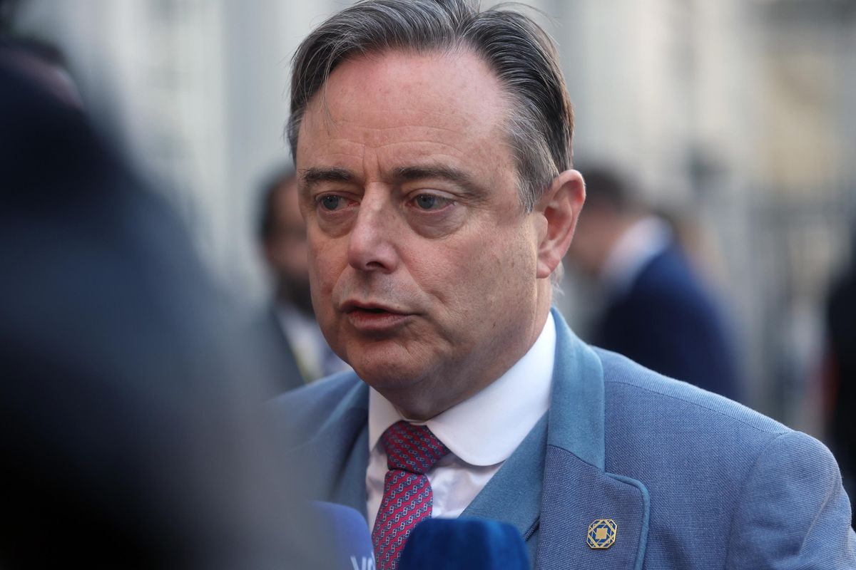 Pure il Belgio si risveglia a destra. De Wever: «Stretta sui migranti»
