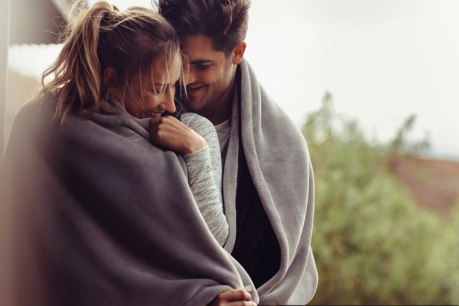 romance; men; dating; flowers; marriage advice; marriage; dating advice; women