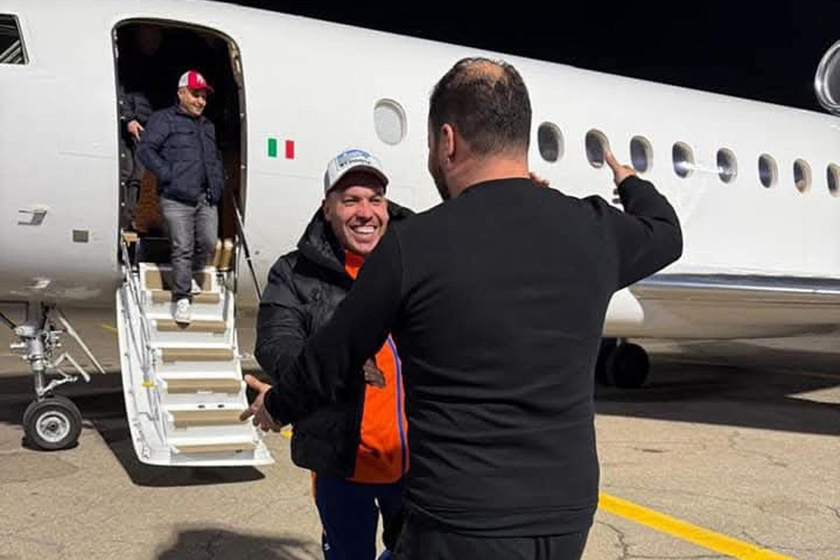 Appellandosi subito alla ragion di Stato il governo ne sarebbe uscito più forte