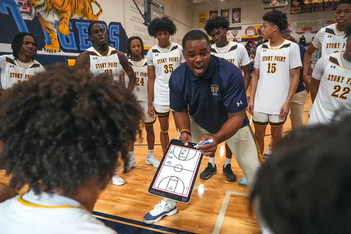 Man on a Mission: Stony Point’s Antoine Thompson strives for success on and off the court