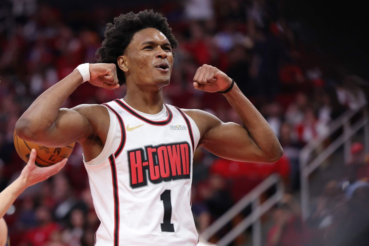 Amen Thompson's triple-double helps Rockets defeat the Suns - SportsMap