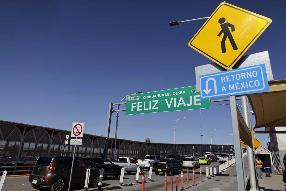 The Donald sfodera i dazi contro i clandestini