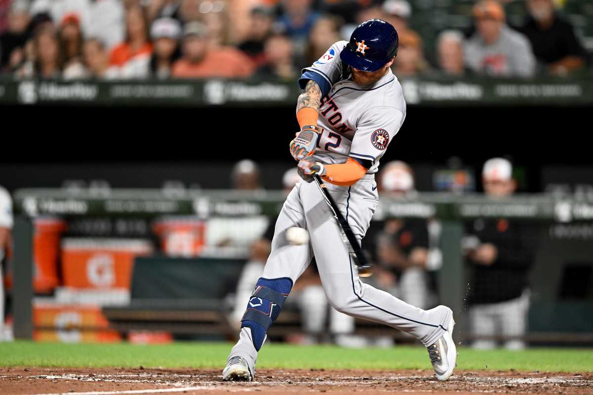 Houston Astros add familiar face to bolster outfield