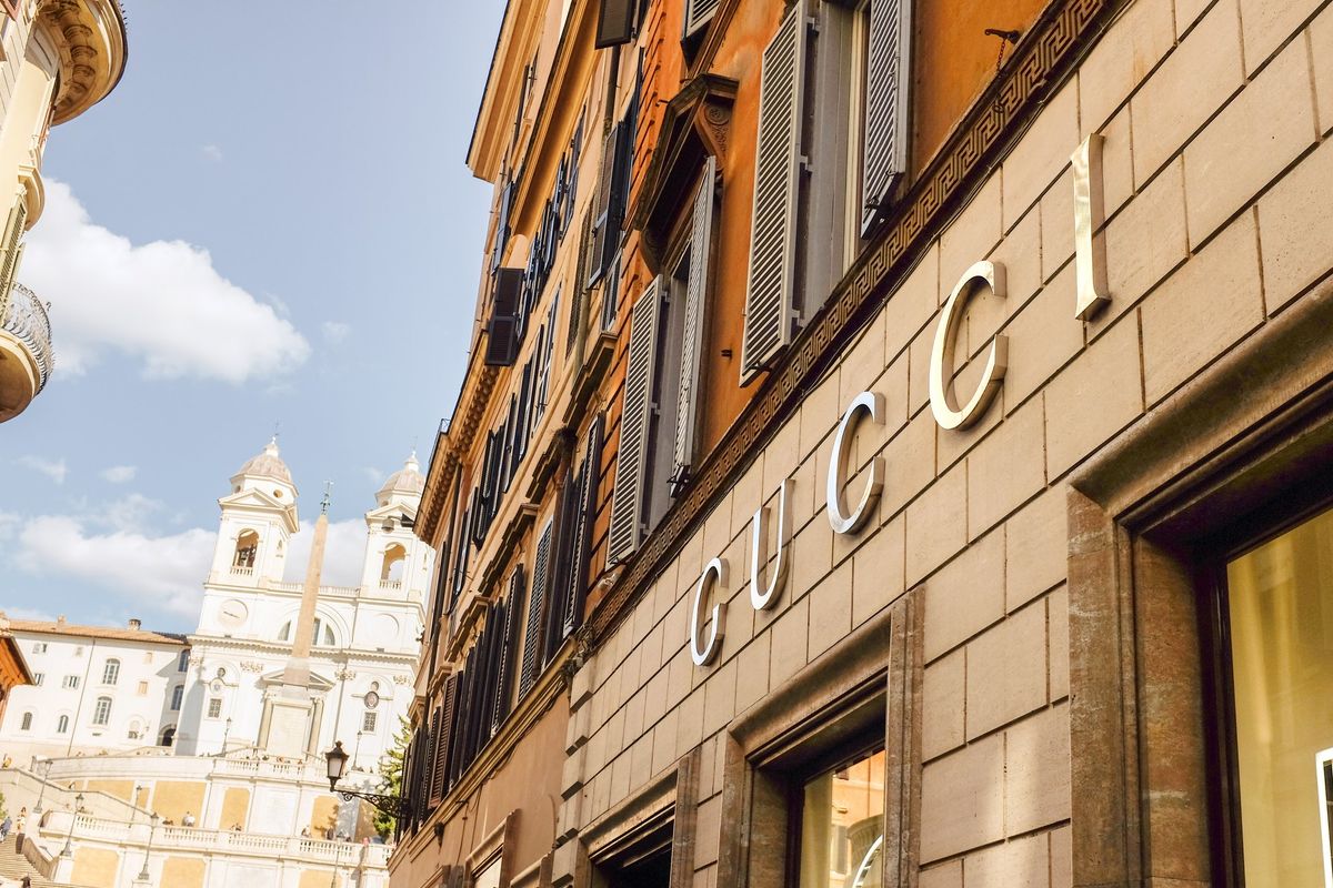 Kering deprime le vendite di Gucci e fa la furbetta con il Fisco italiano