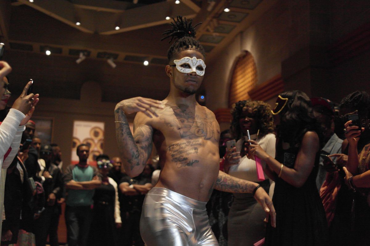 New video shows Gen Z kids trying to emulate the best of iconic 1980s and 90's dance moves