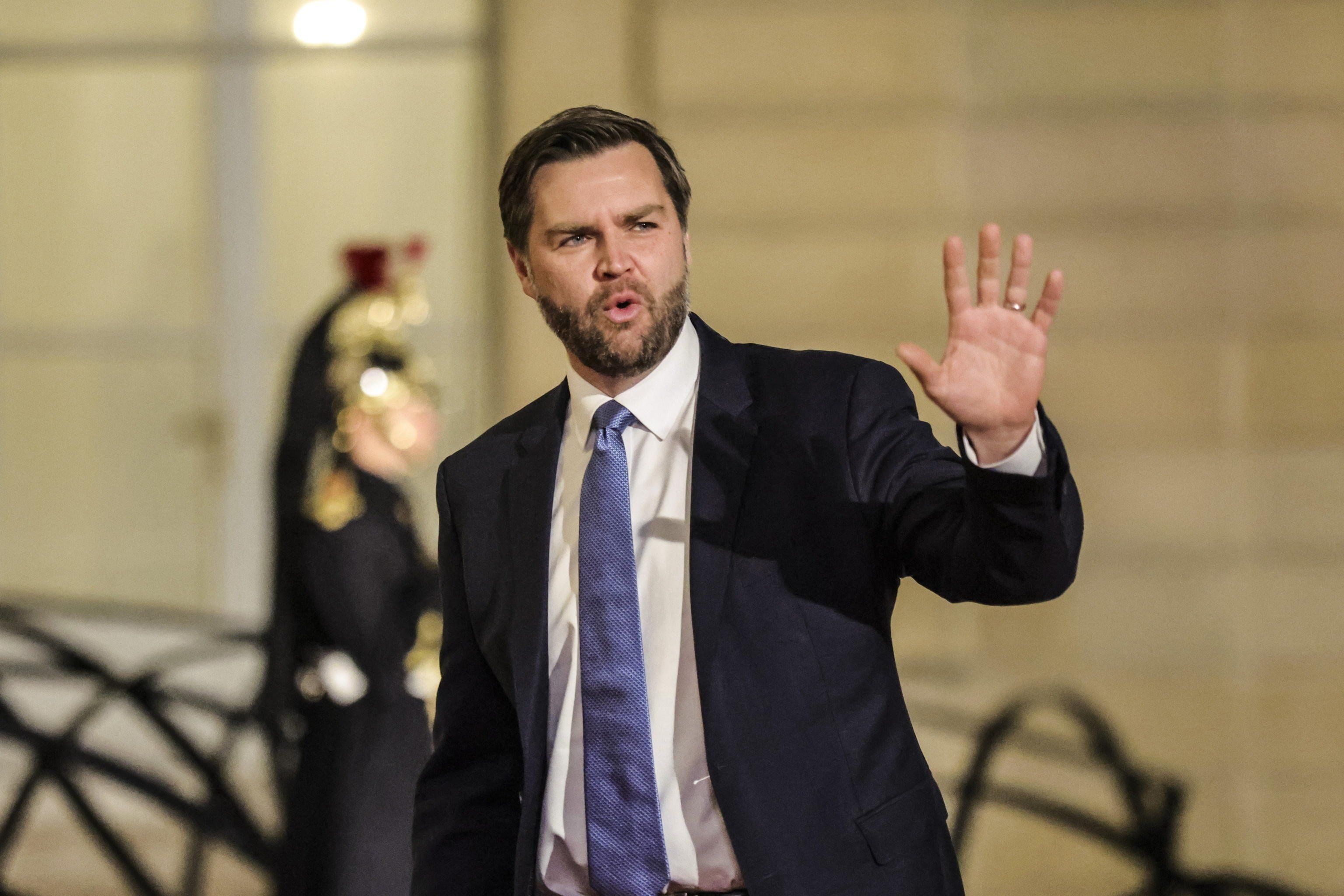 Il «delfino» Vance fa il debutto in Europa. Dalle tariffe alla Cina, il primo round con l’Ue