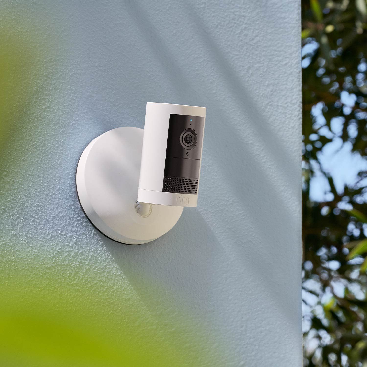 Ring Outdoor Cam Plus: 2K Outdoor Security Camera - Gearbrain
