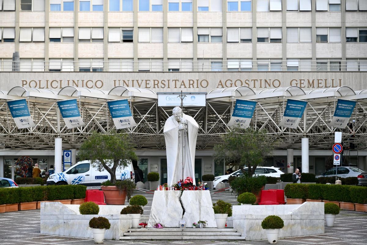 Bergoglio stabile, però prepara il «dopo»