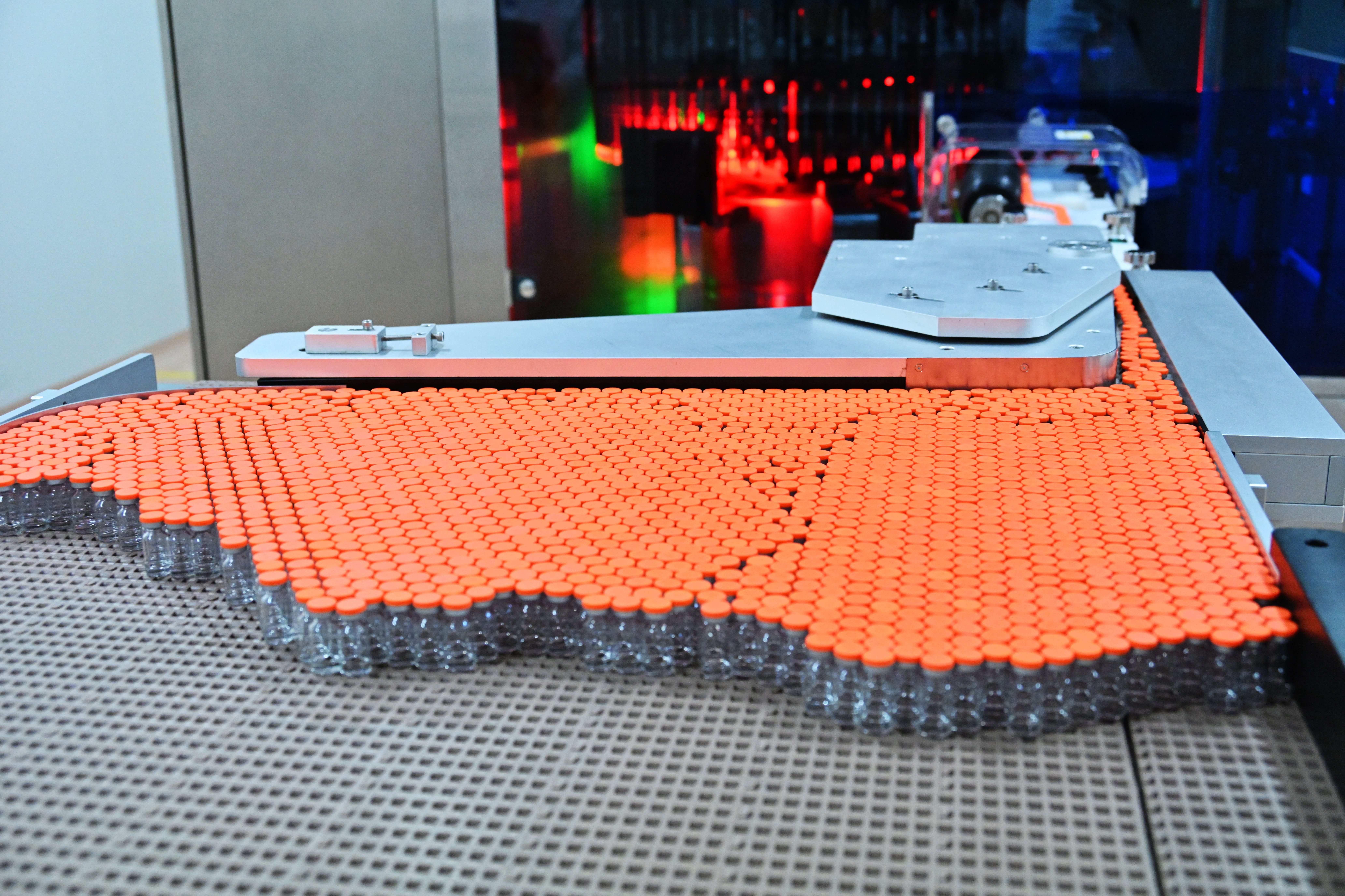 Il nuovo virus scoperto in Cina spinge in Borsa i colossi dei vaccini