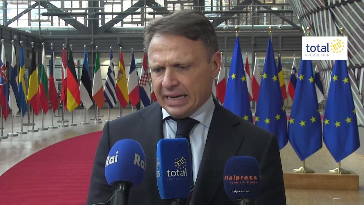 Usa, Lollobrigida: «I dazi da Trump? Anche l'Europa ha le sue responsabilità»