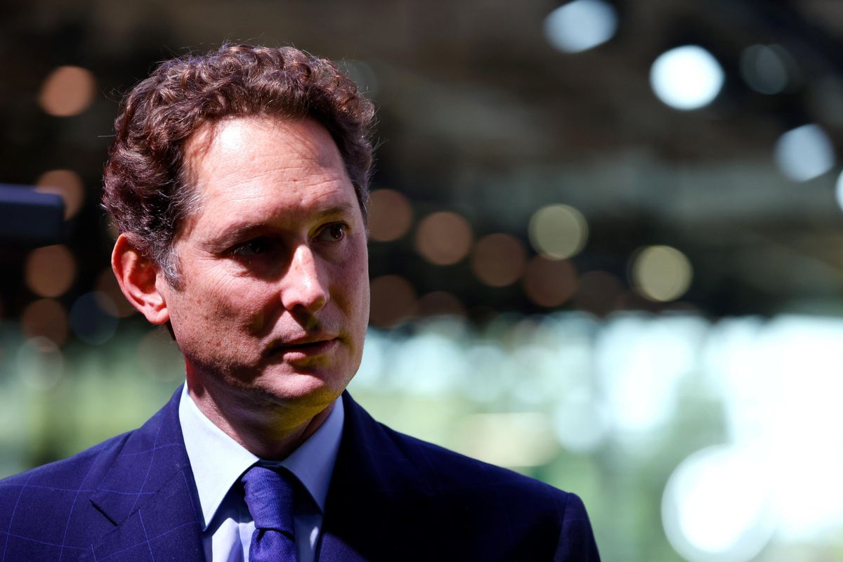 Elkann usa Ferrari per fare cassa