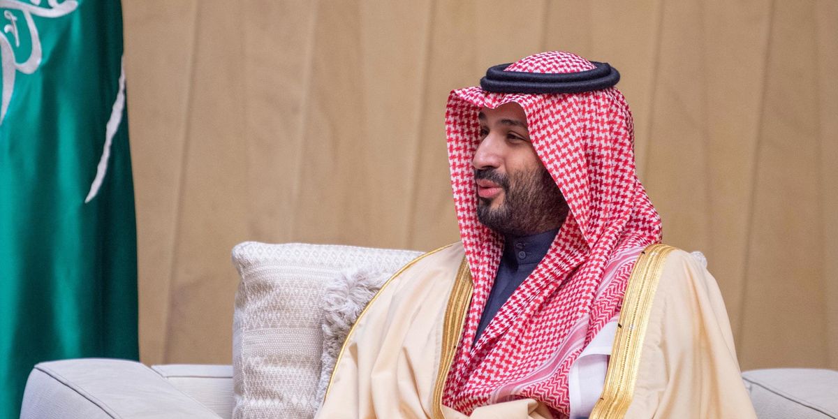 E Bin Salman tesse la sua ragnatela