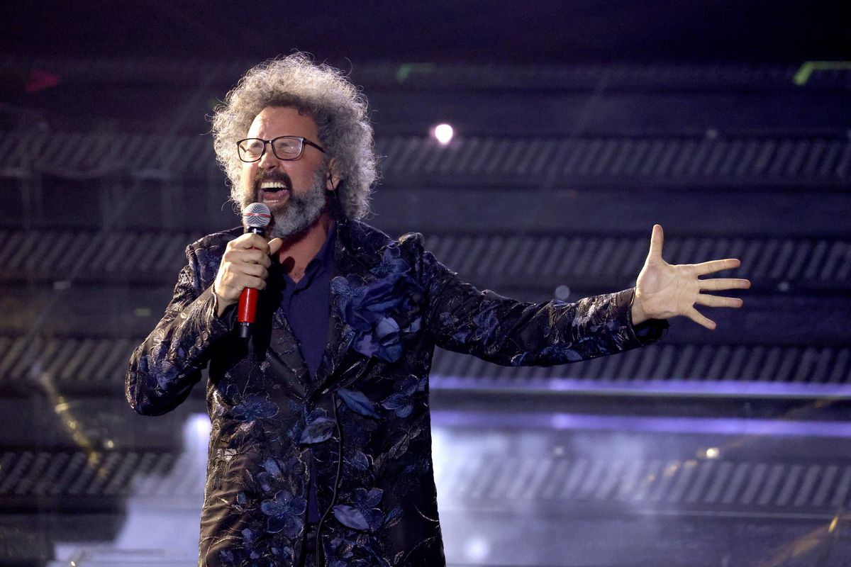 Cristicchi massacrato: «Piace pure a Pillon»