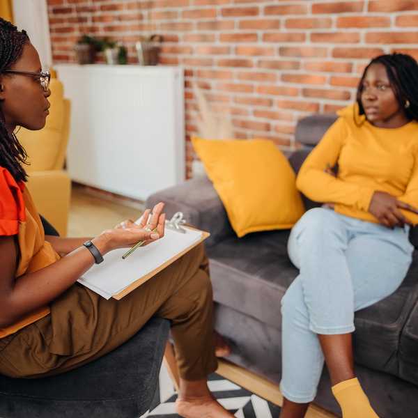 6 Signs You And Your Therapist Need To Break Up With Each Other