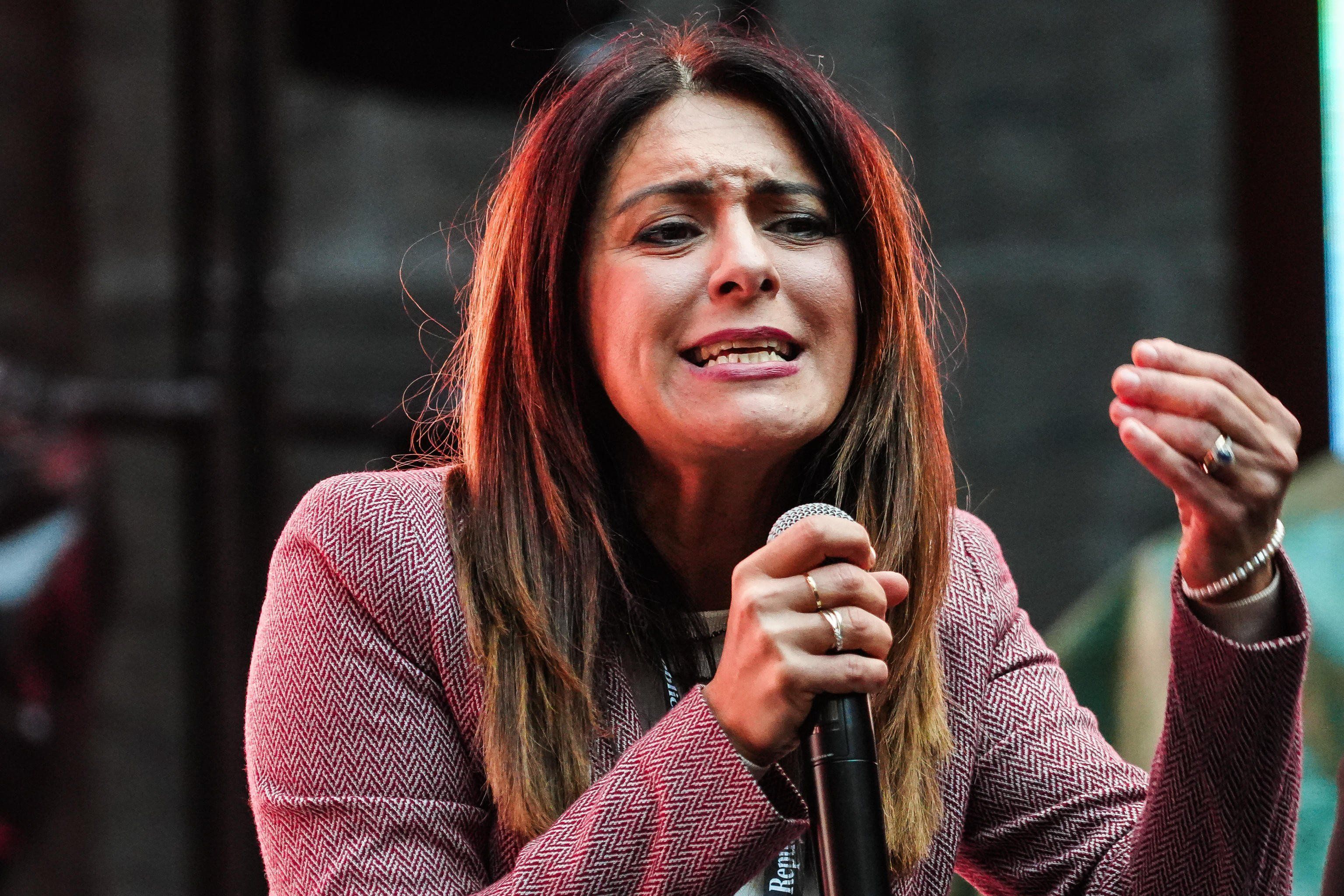 La gara delle vedove la vince la Picierno