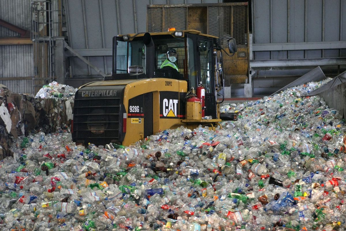 Report Shows How Recycling Is Largely a 'Toxic Lie' Pushed by Plastics ...