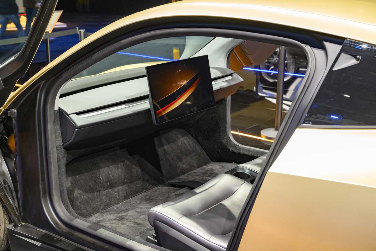 Il piano Ue per l’auto non molla il green e corre verso il muro della guida autonoma