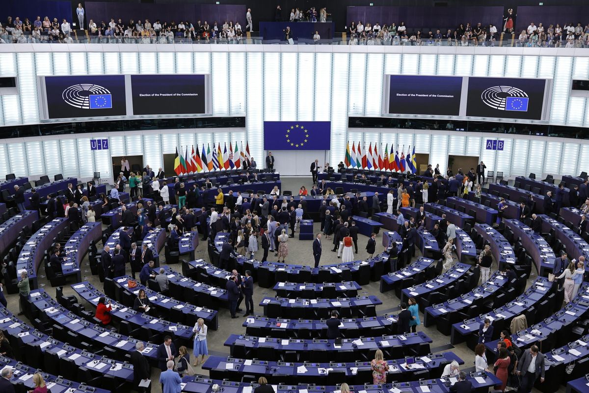 L’Europa se ne frega del volere popolare ma l’antidemocratico è sempre The Donald