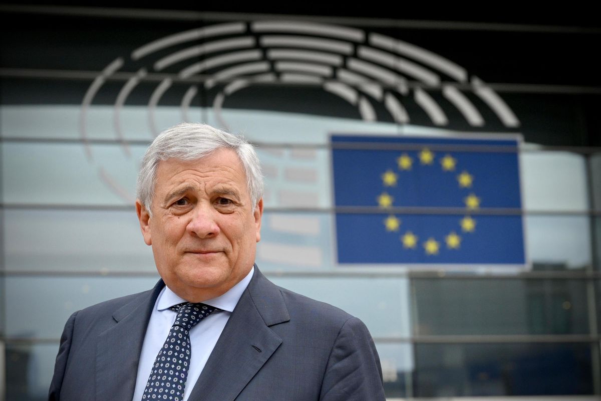 Tajani tifa il condono, Salvini cauto. Gli alleati dei dem vogliono le scuse